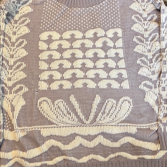 Lavender and White Patterned Sweater - Picture 4 of 5